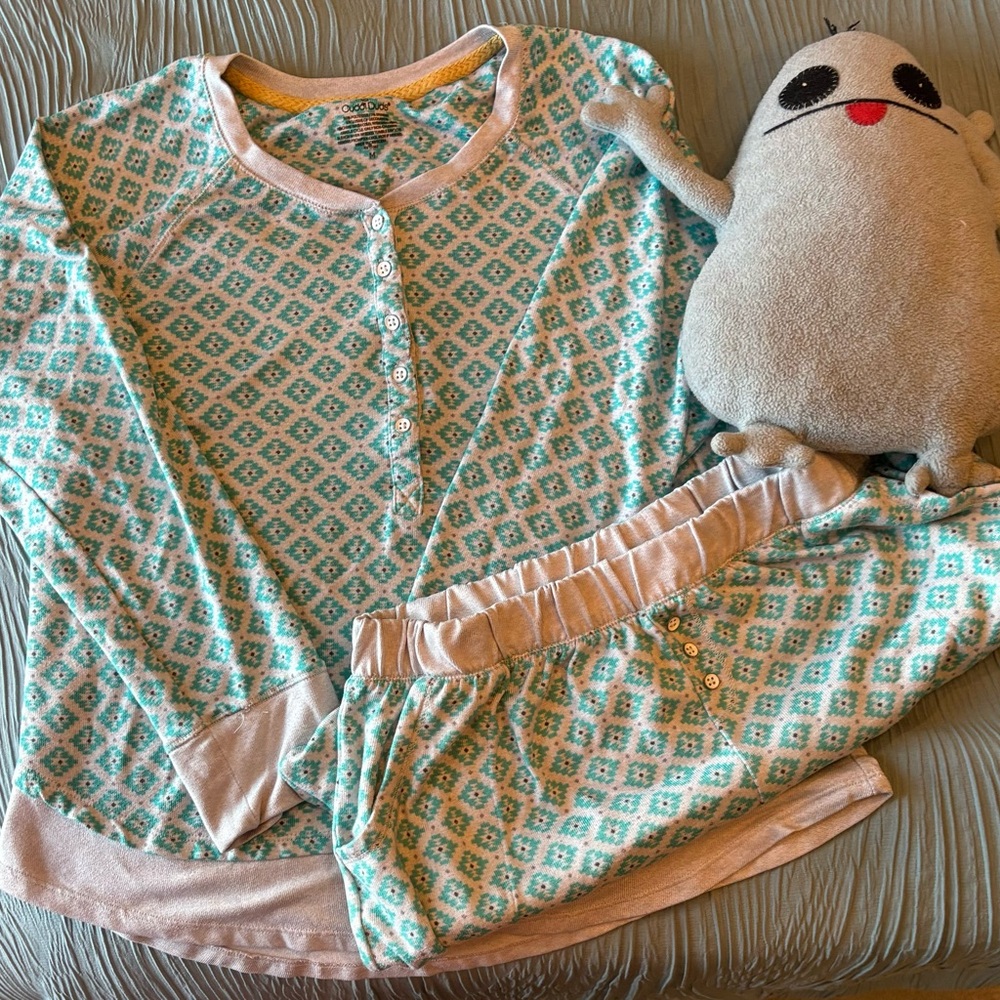 Cuddl Duds Teal and Cream Pajama Set Fall Winter
